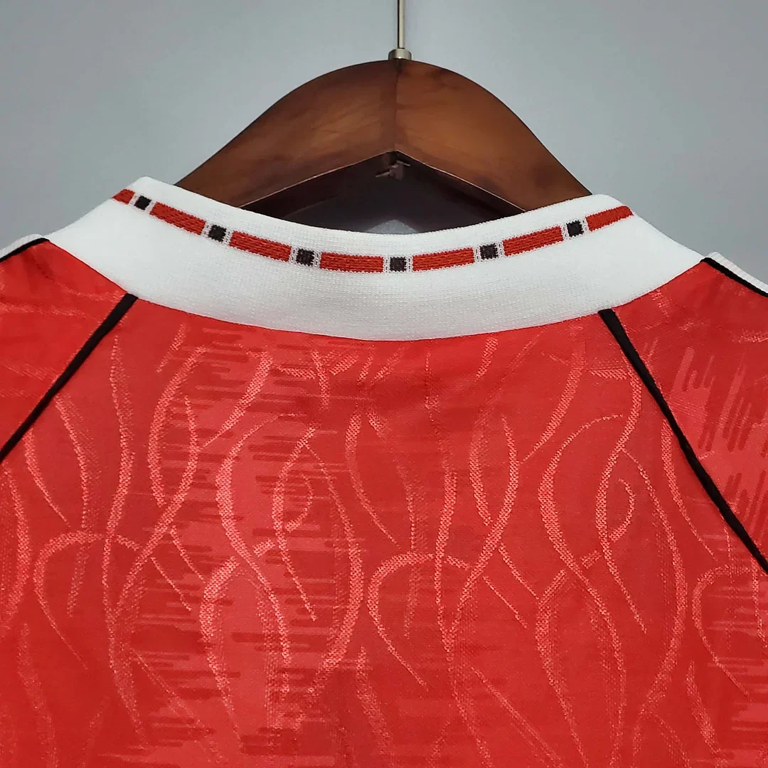 1990/1992 Retro Manchester United Home Jersey - Image 6