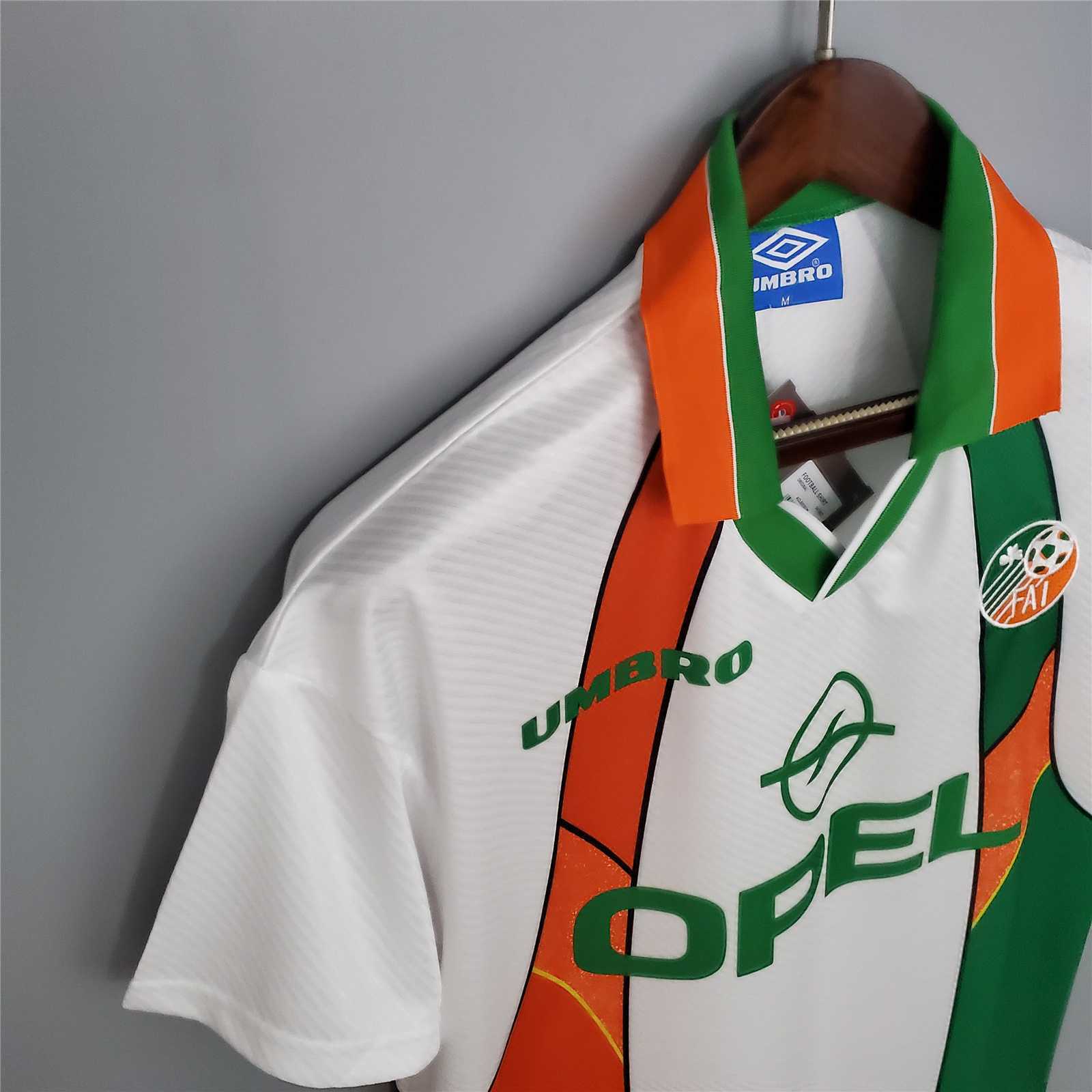 1994/1996 Retro Ireland Away Jersey - Image 3