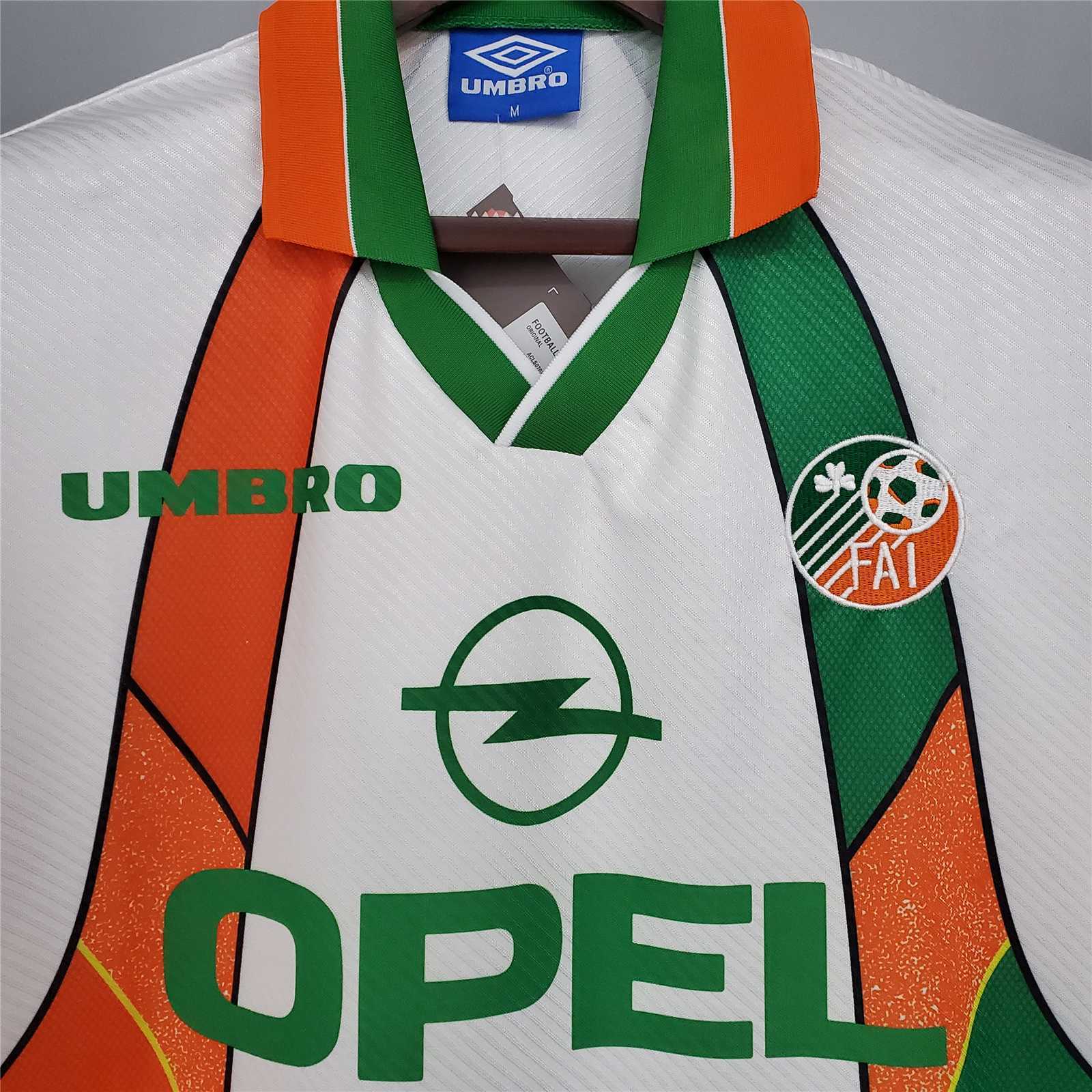 1994/1996 Retro Ireland Away Jersey - Image 4