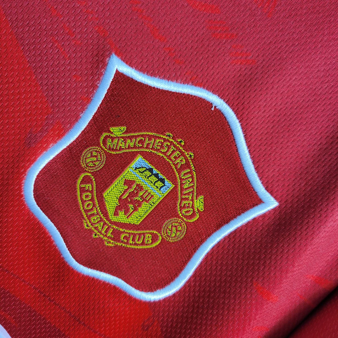 1994/1996 Retro Manchester United Home Jersey - Image 4