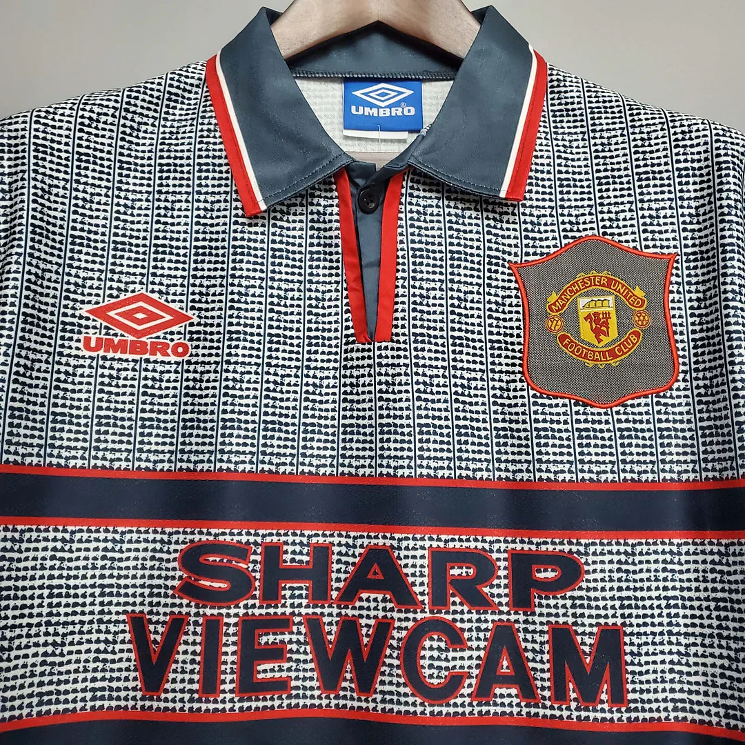 1995/1996 Retro Manchester United Away Jersey - Image 3