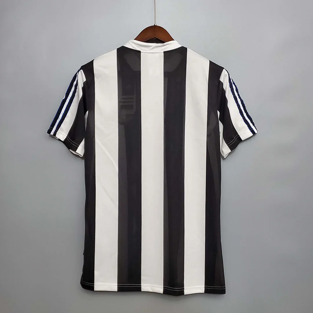 1995-1997 Retro Newcastle United Home Jersey - Image 2