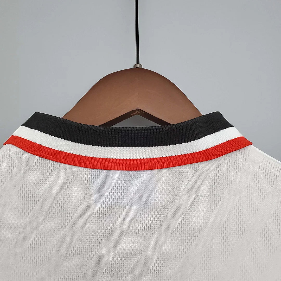 1996/1997 Retro Manchester United Away Jersey - Image 5