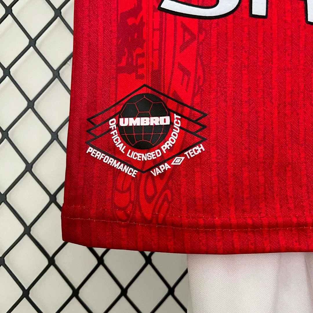 1996/1998 Retro Manchester United Home Kids Size - Image 7