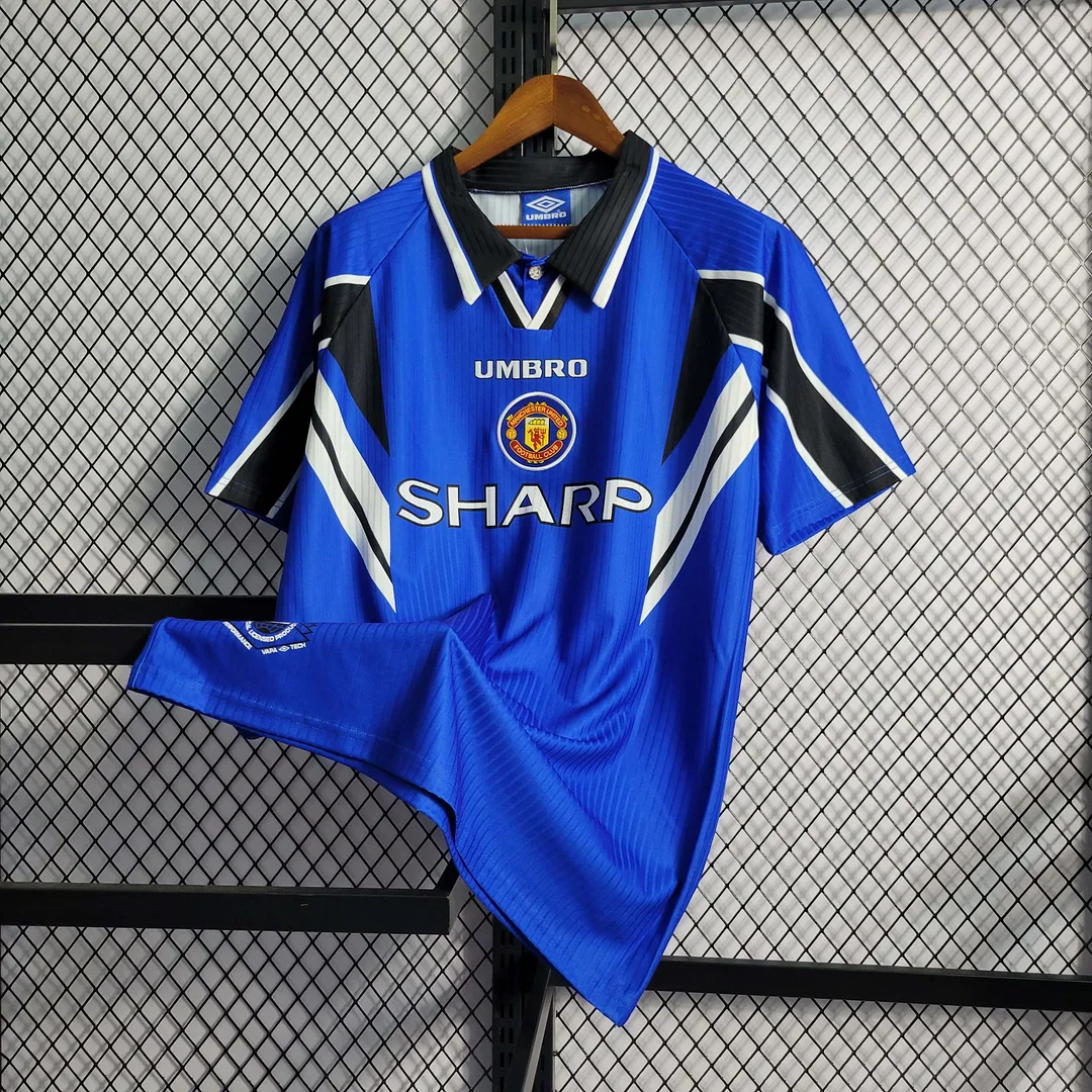 1996/1998 Retro Manchester United Third Away Jersey - Image 7