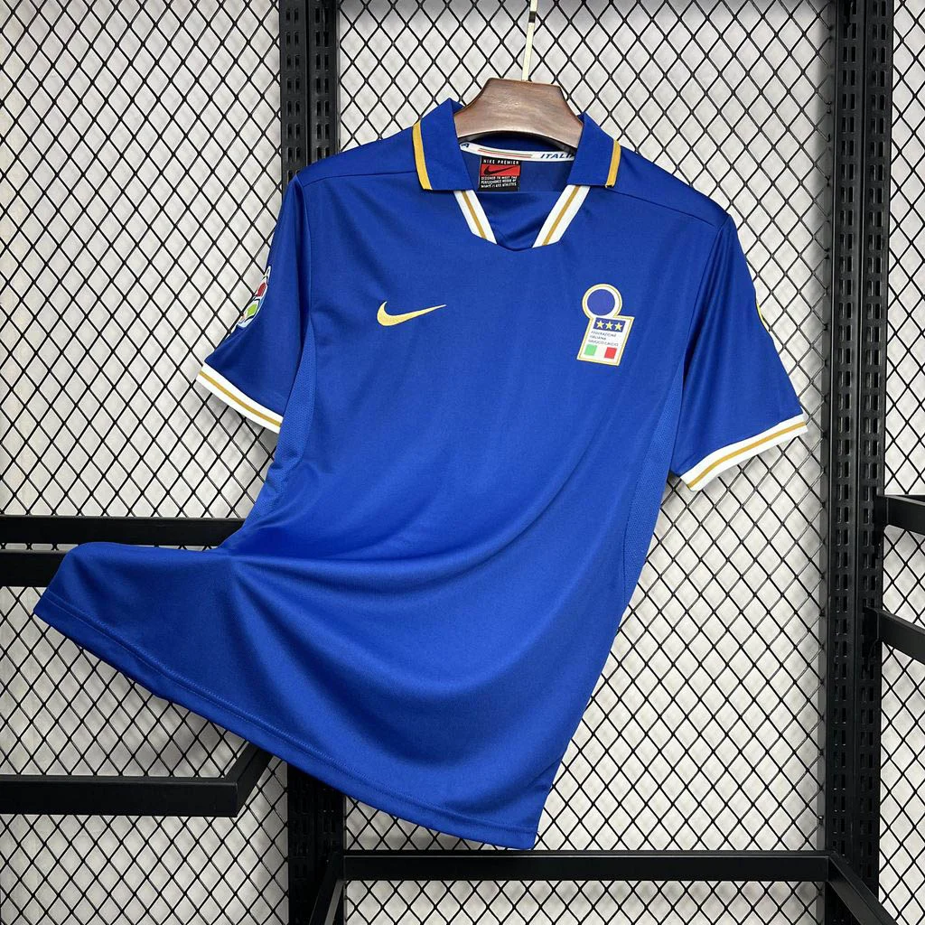 1996 Retro Italy Home Jersey - Image 5