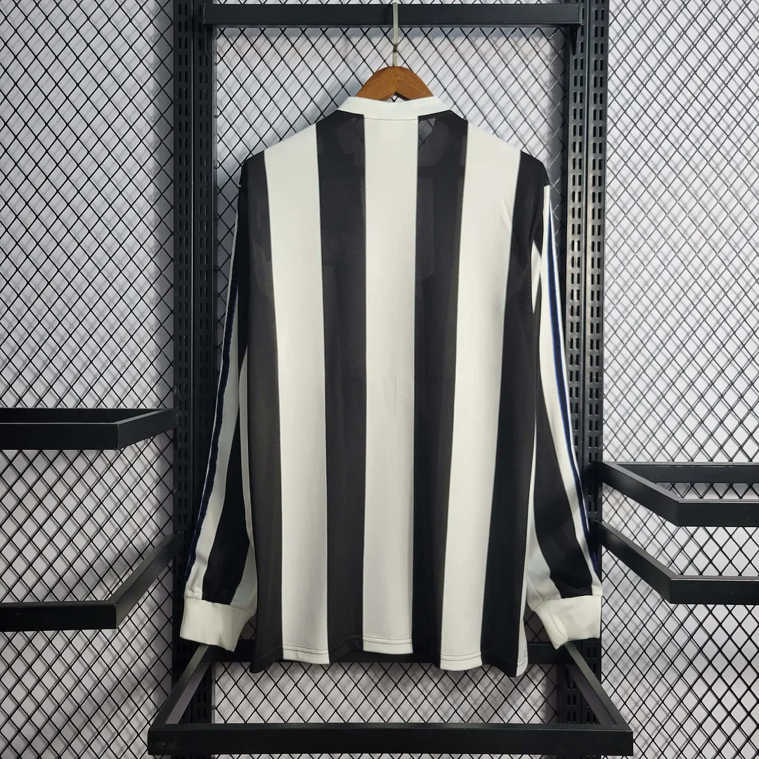1997-1999 Retro Newcastle United Home Long Sleeve - Image 2