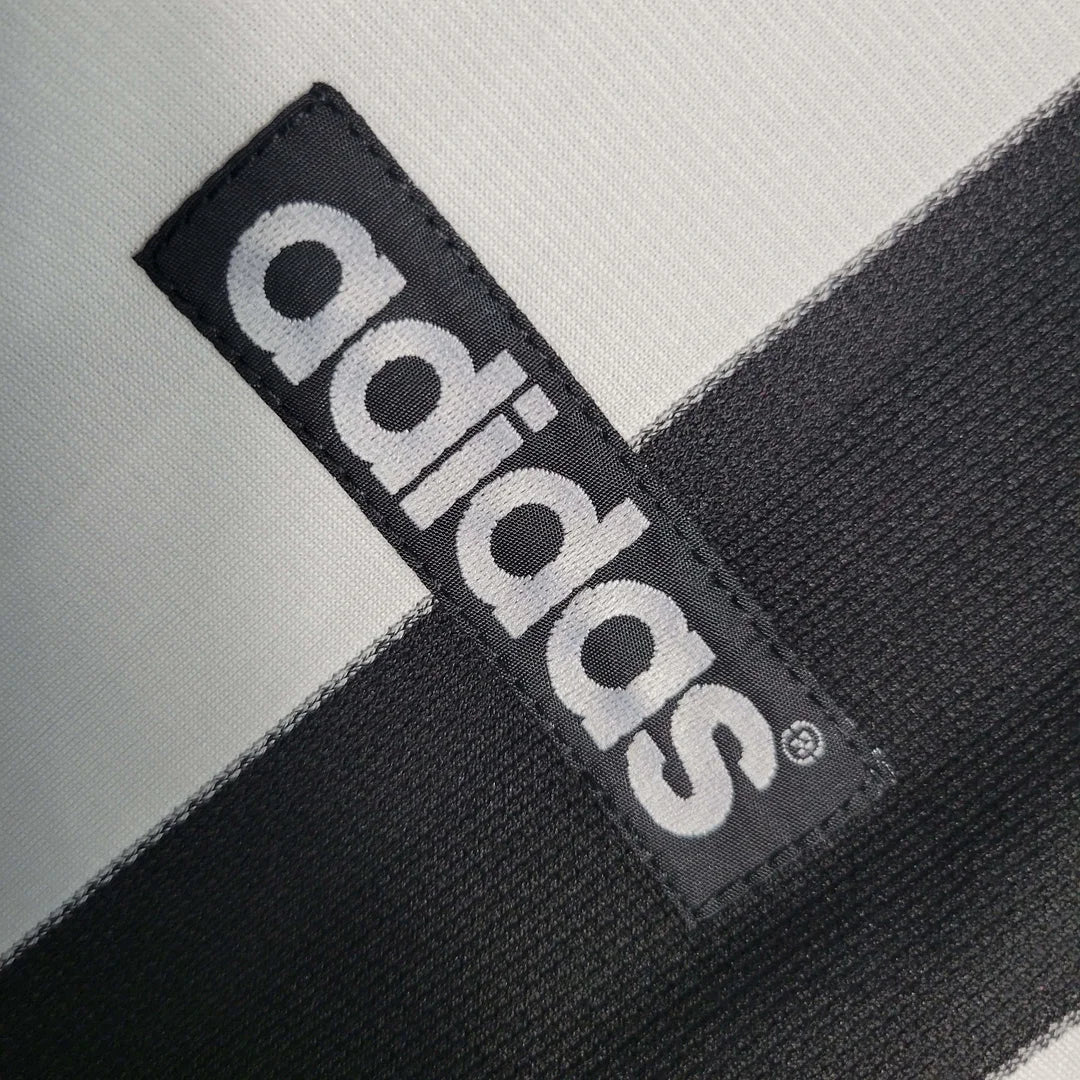 1997-1999 Retro Newcastle United Home Long Sleeve - Image 4