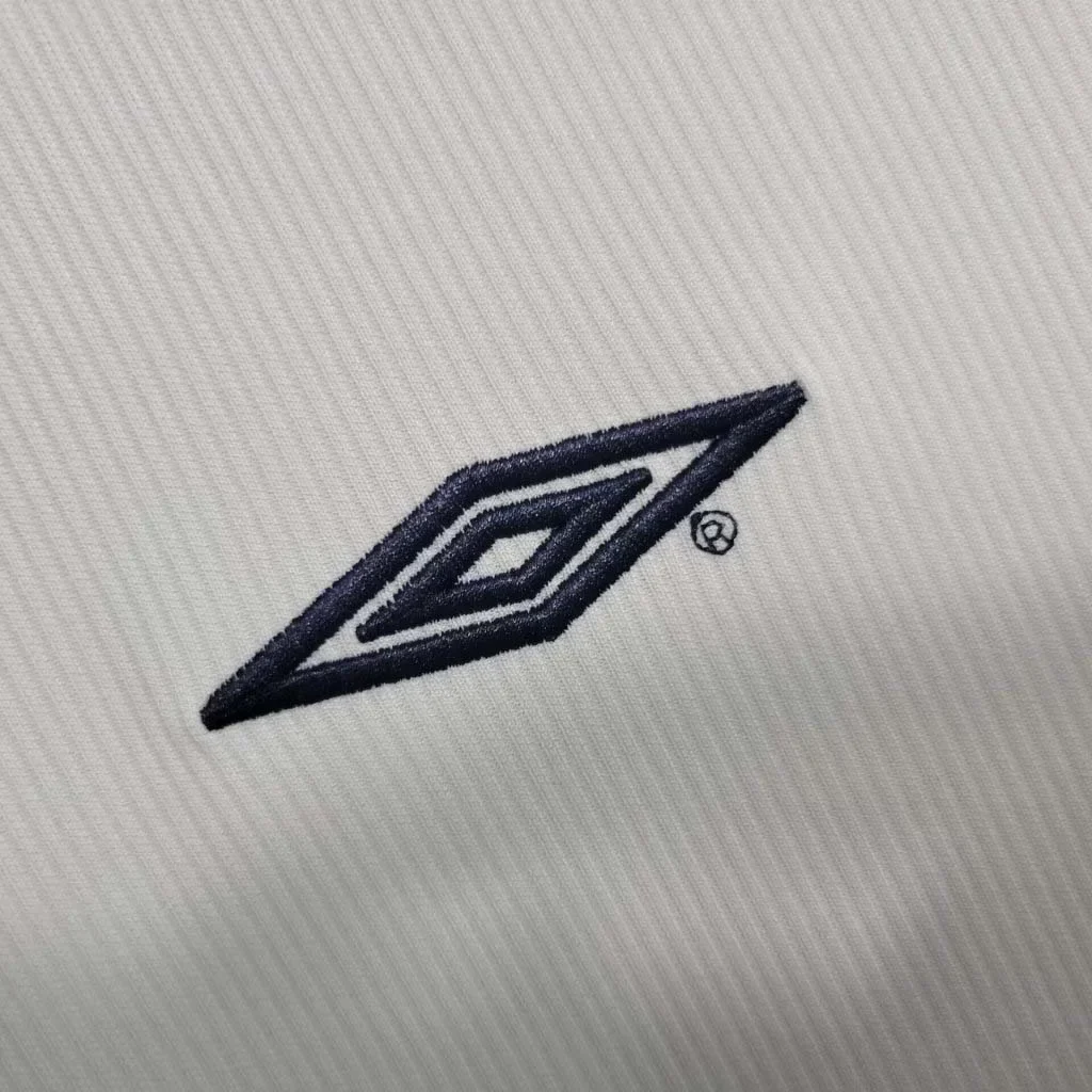 2000/2001 Retro Manchester United Away Jersey - Image 4