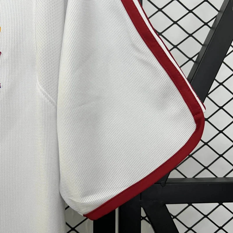 2000 Retro Spain Away Jersey - Image 7