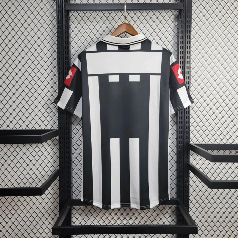 2001-2002 Retro Juventus Home Jersey - Image 2