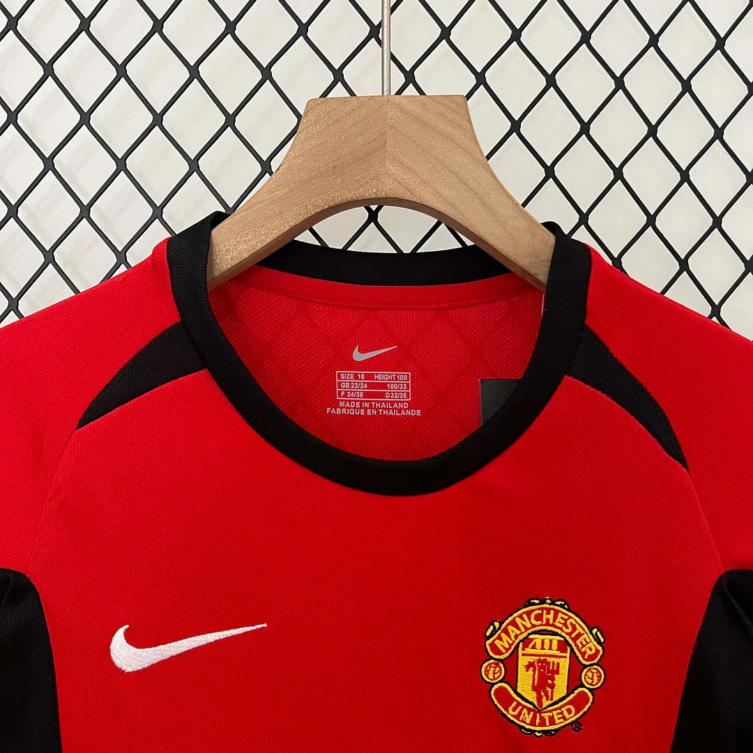 2002/2004 Retro Manchester United Home Jersey - Image 3