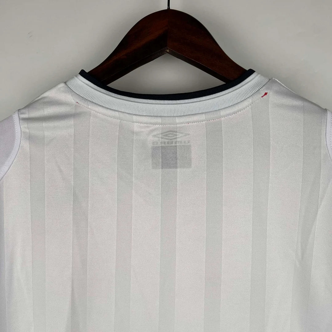 2002 Retro England Home Jersey Long Sleeve - Image 6
