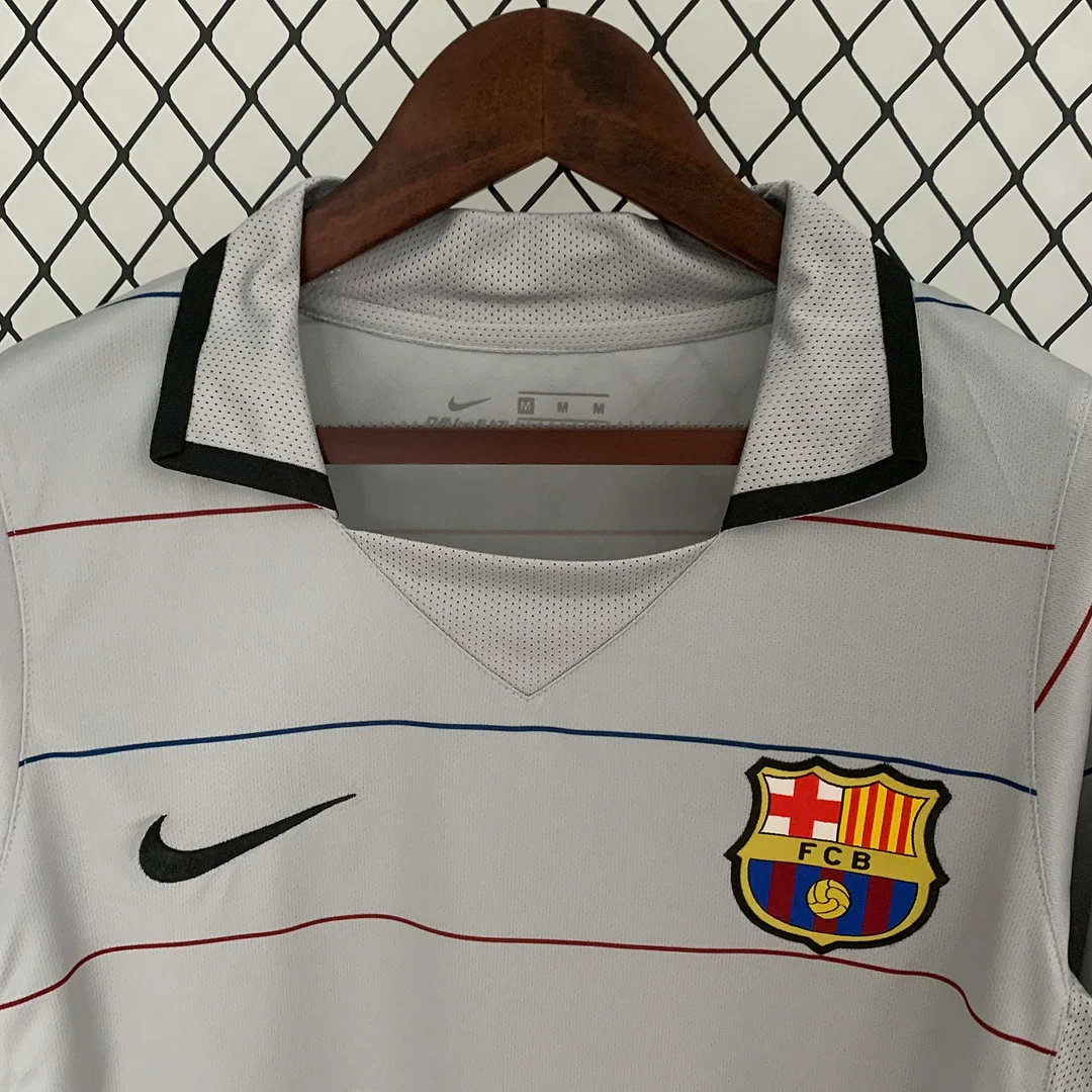2003-2004 Retro Barcelona Away Jersey - Image 5