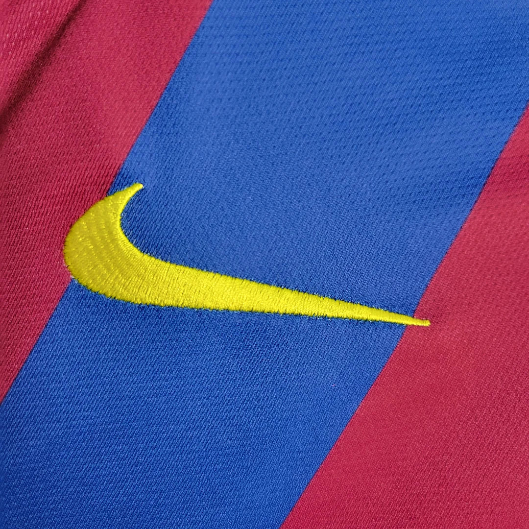 2005/2006 Retro Barcelona Home UEFA Champions League Jersey - Image 4