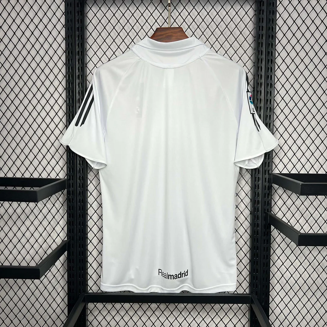 2005-2006 Retro Real Madrid Home Jersey - Image 2