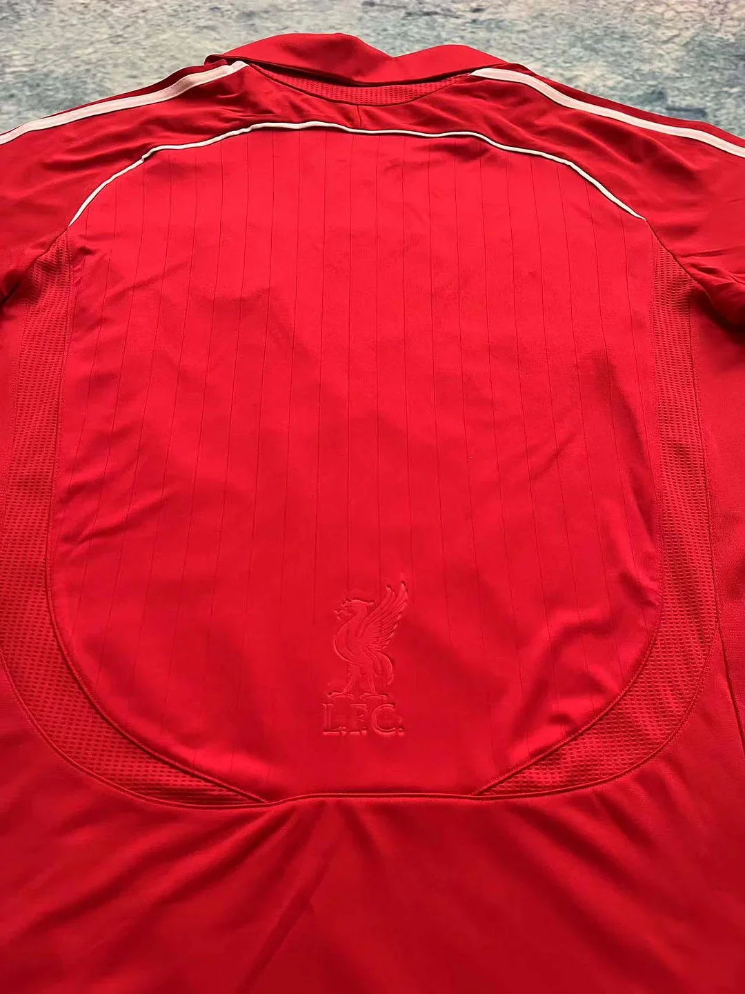 2006-2007 Retro Liverpool Home Jersey Long Sleeve - Image 10