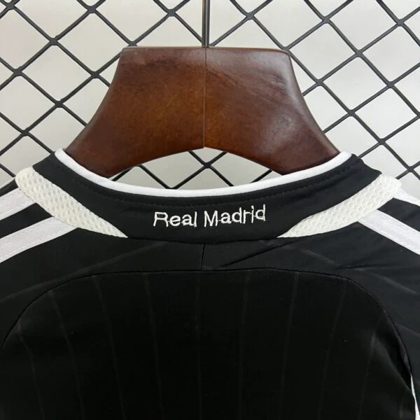 2006/2007 Retro Real Madrid Away Kit Kids Size - Image 5