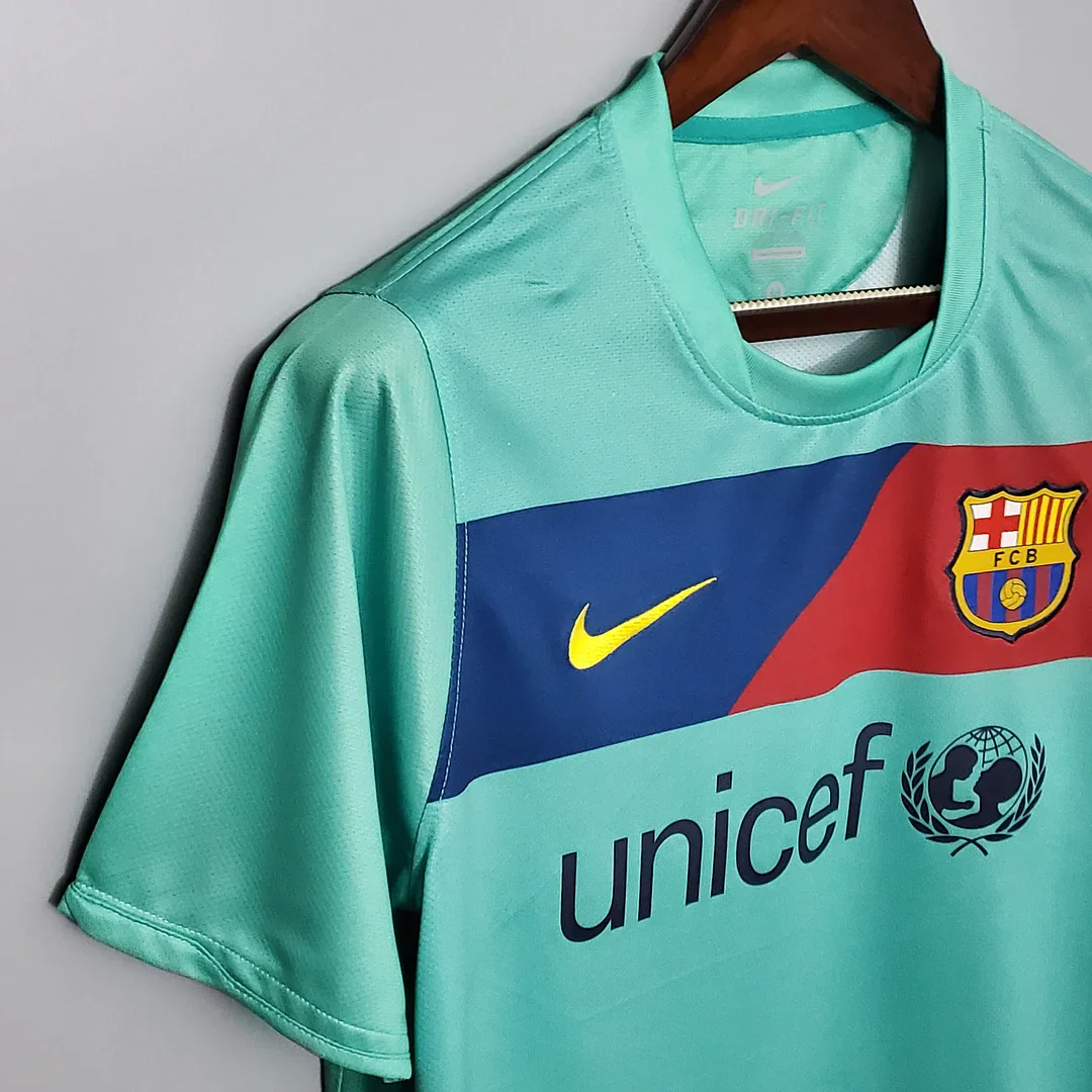 2010-2011 Retro Barcelona Away Jersey - Image 3