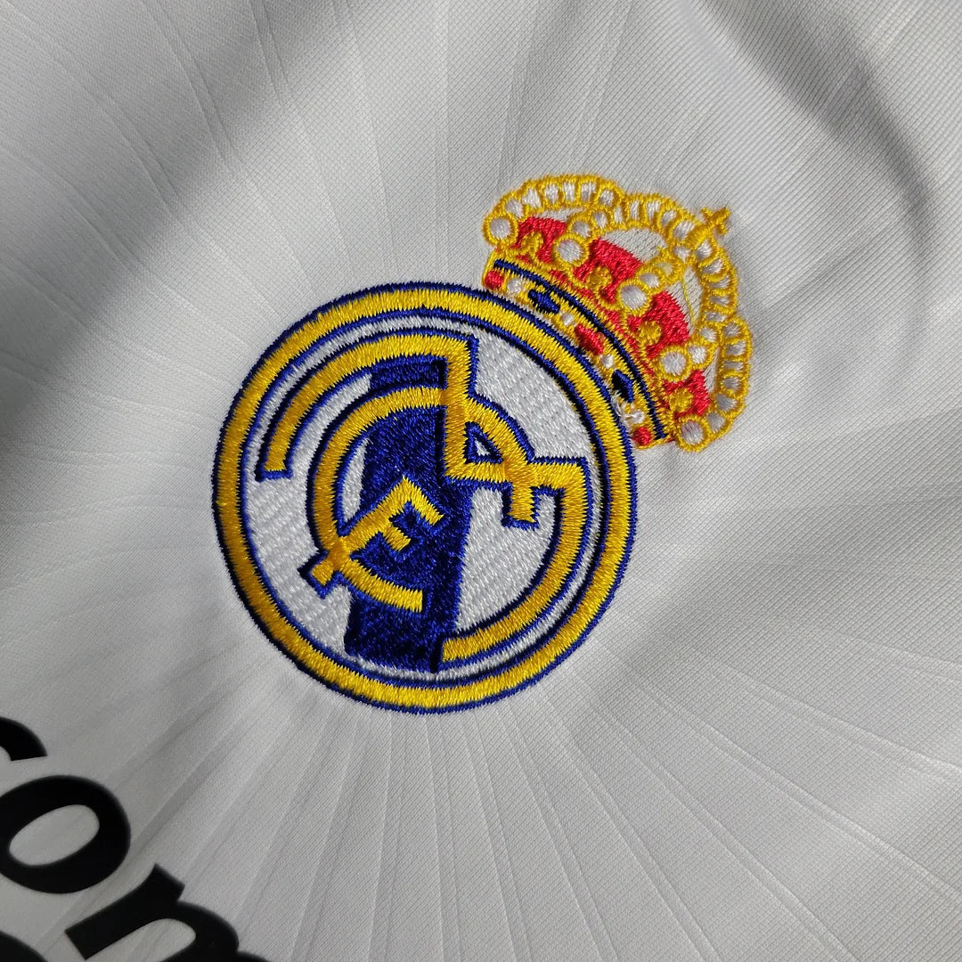 2010/2011 Retro Real Madrid Home Jersey Long Sleeve - Image 4