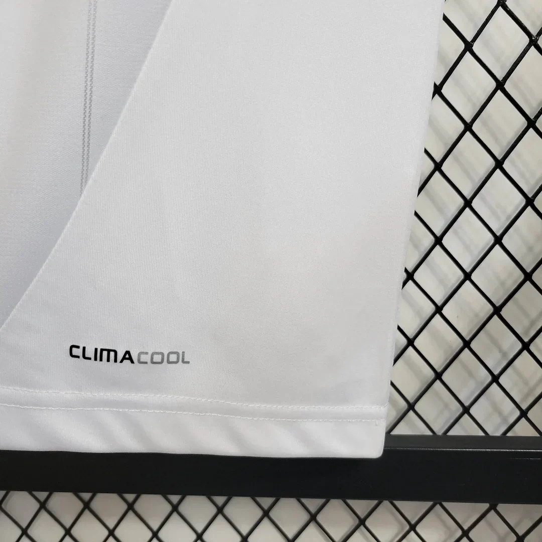 2012/2013 Retro Real Madrid Home Jersey - Image 8