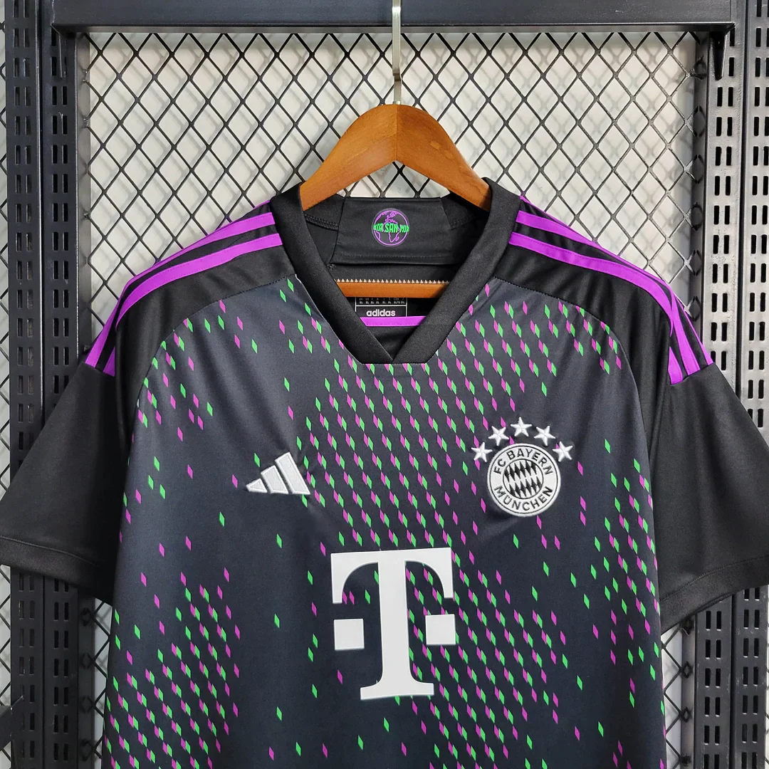 2023/2024 Bayern Munchen Away Jersey - Image 3