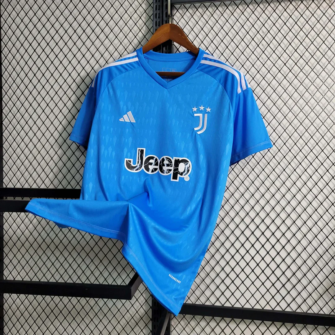 2023/2024 Juventus Goalkeeper Jersey - Image 3