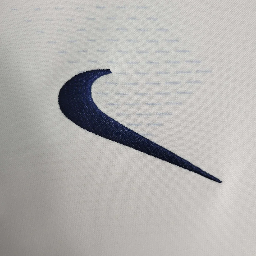 2023/2024 Tottenham Home Jersey - Image 4
