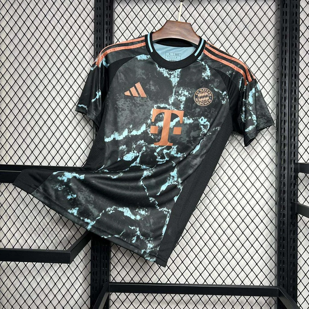 2024/2025 Bayern Munchen Away Kit - Image 3