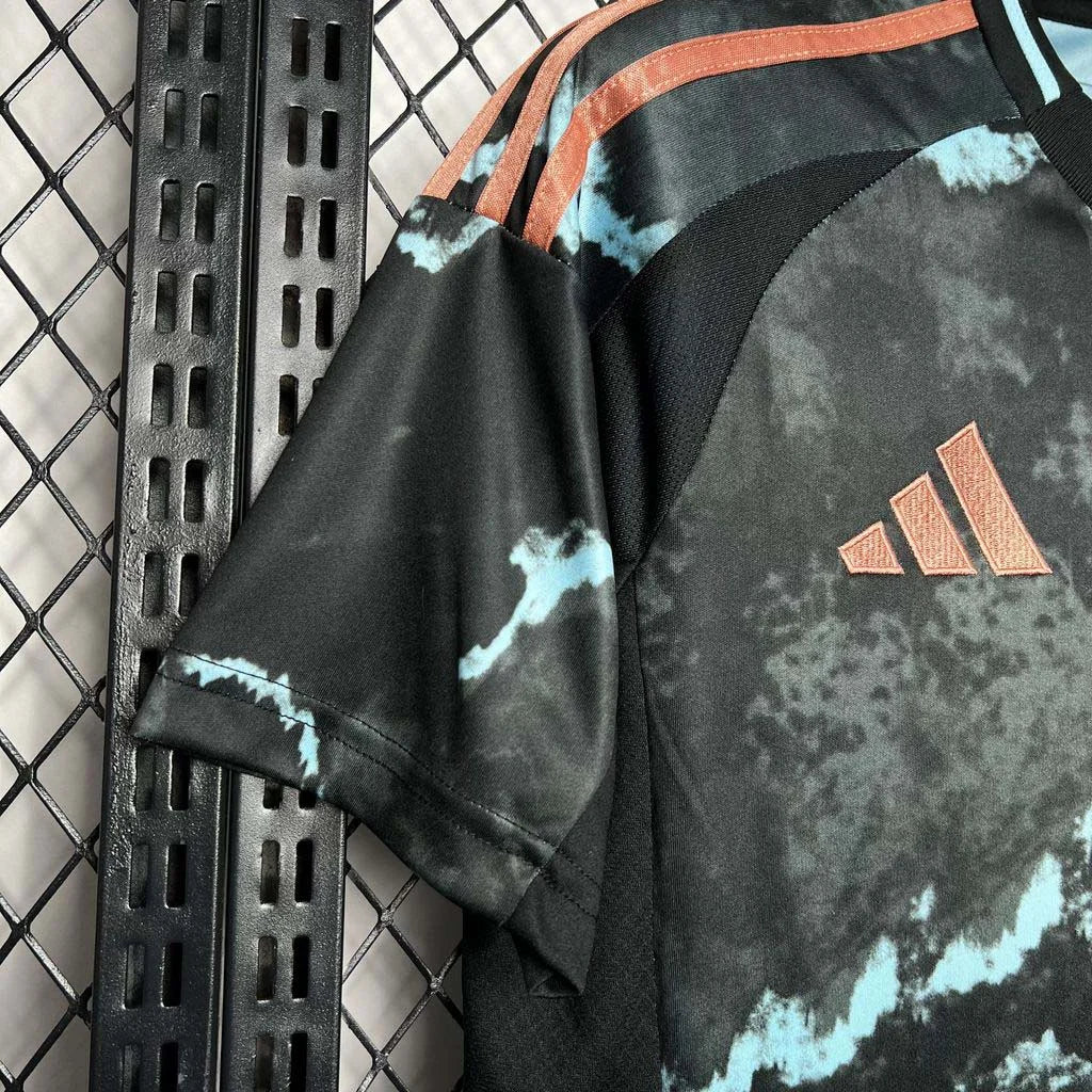 2024/2025 Bayern Munchen Away Kit - Image 6