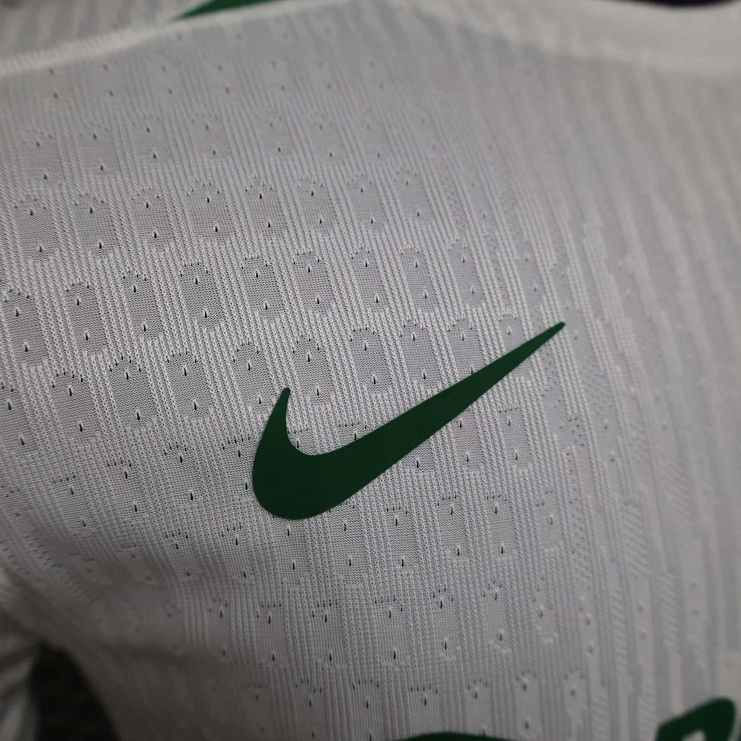 2024-2025 Player Sporting Lisbon Away Kit - Image 4