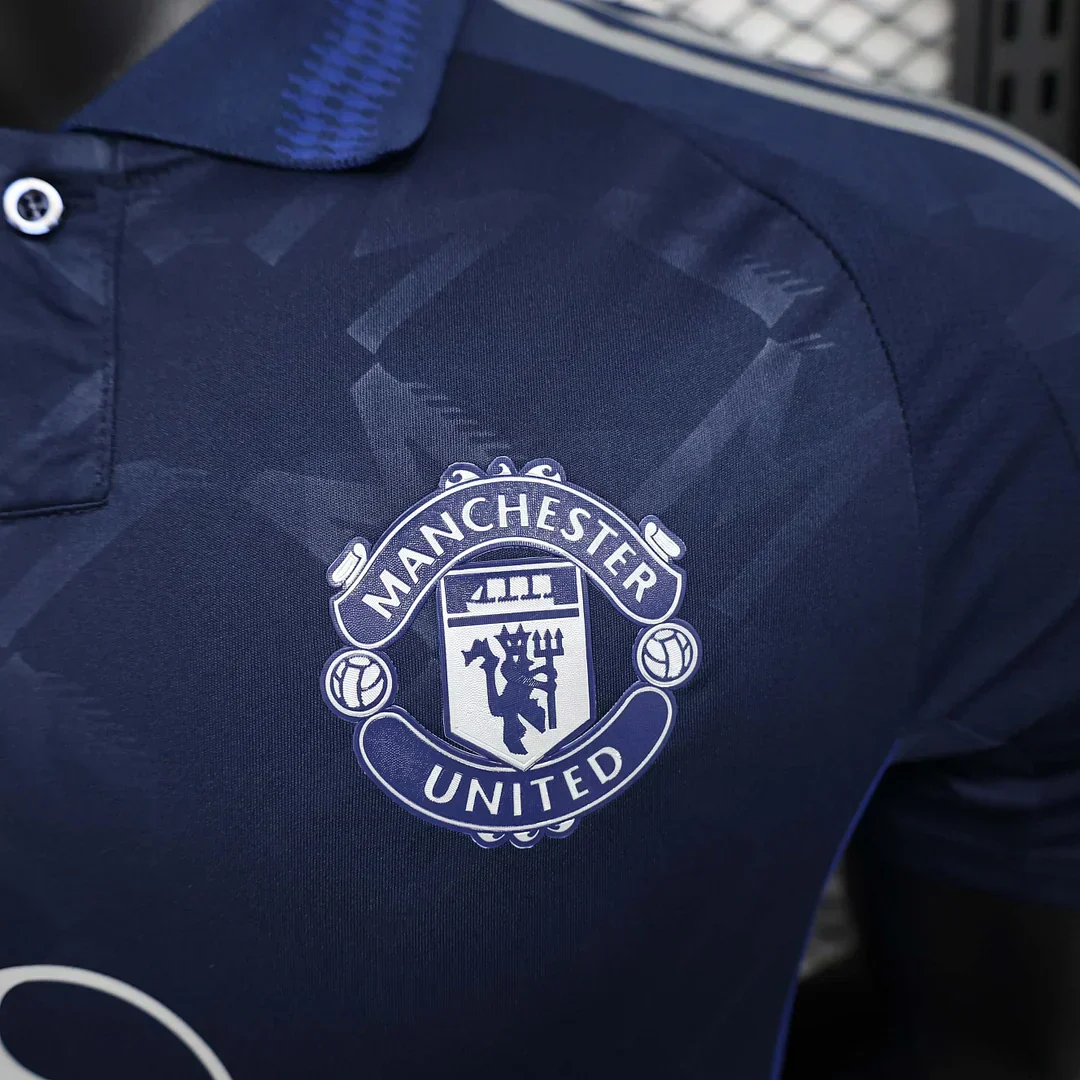 2024/2025 Manchester United Away Kit - Image 4