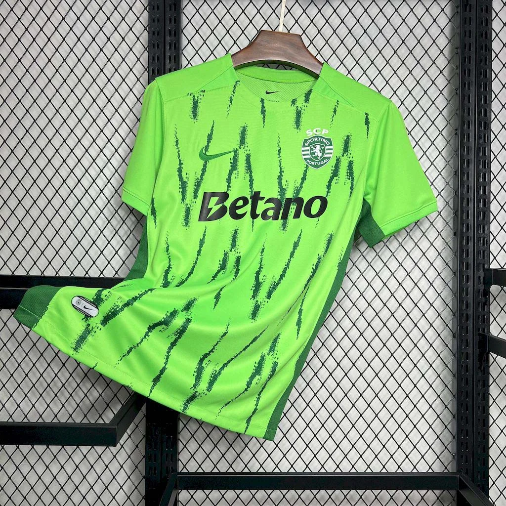 2024-2025 Sporting Lisbon Third Away Kit - Image 3