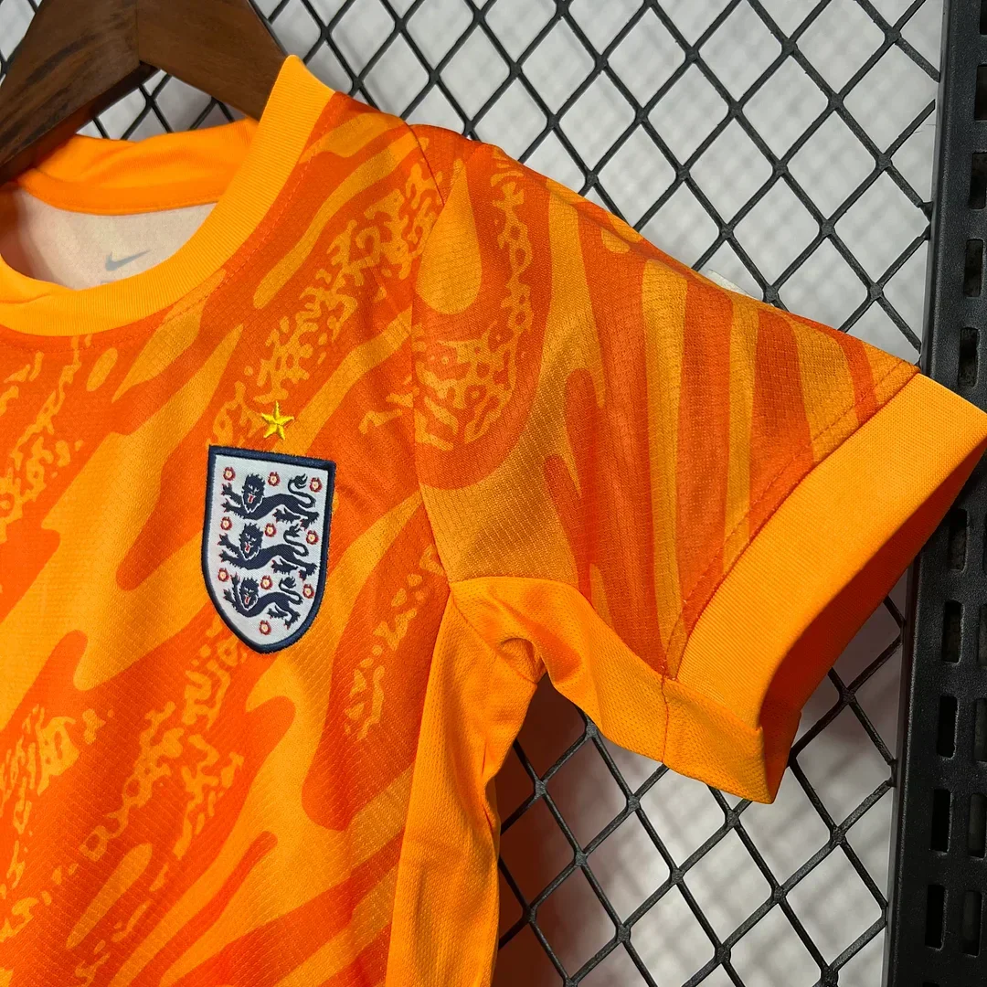 2024 England Goalkeeper Kit Kids Size - Image 4