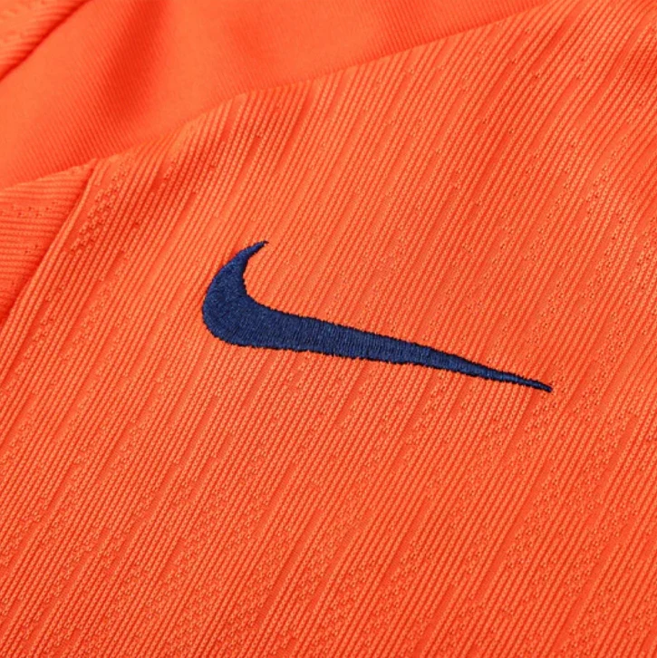2025/2026 Barcelona Orange and Blue Tracksuit - Image 3