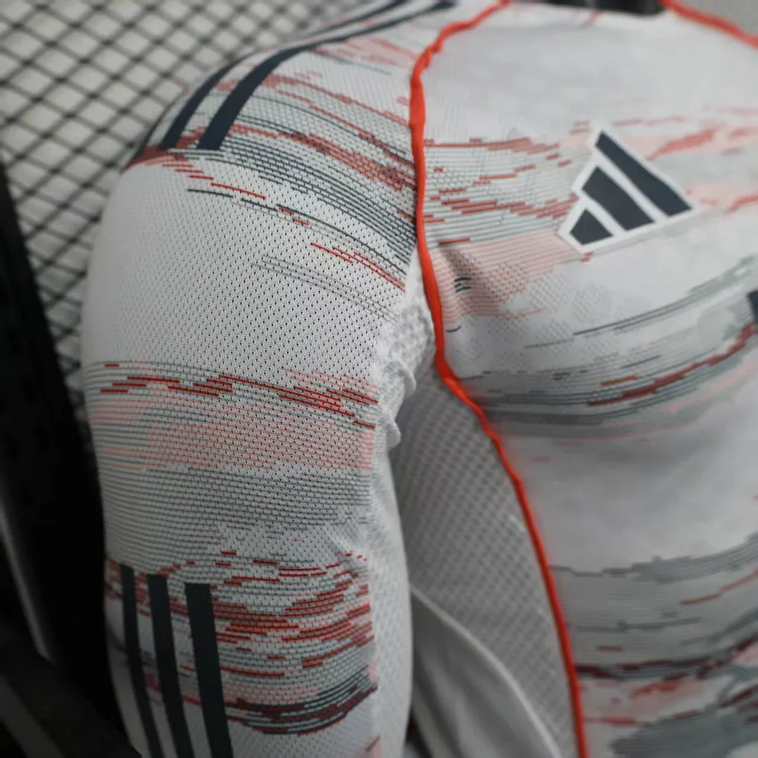 2025/2026 Bayern Munchen Away Long Sleeve - Image 6