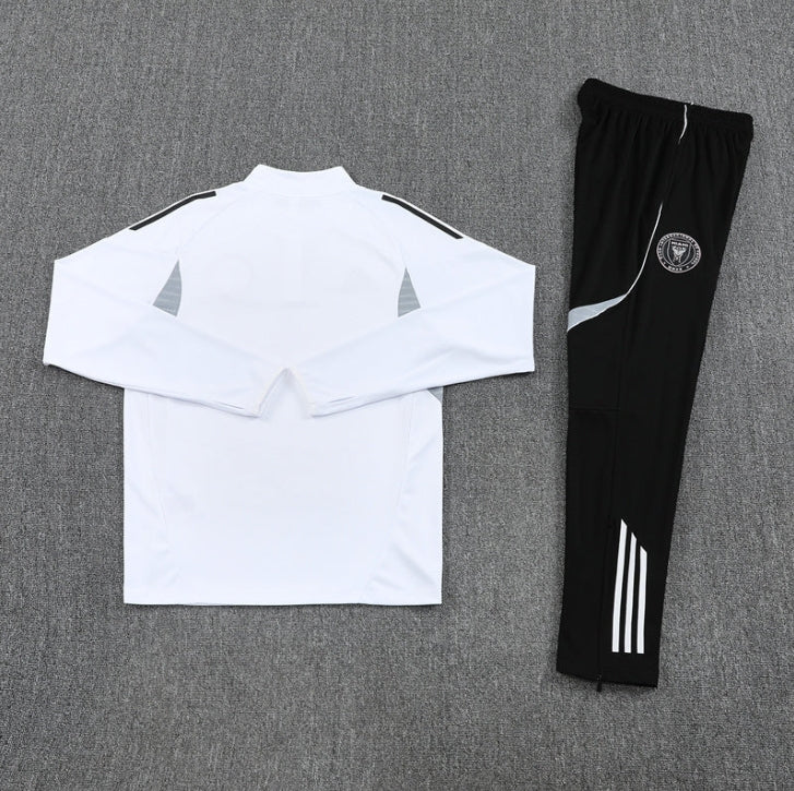 2025/2026 Inter Miami White Tracksuit - Image 2