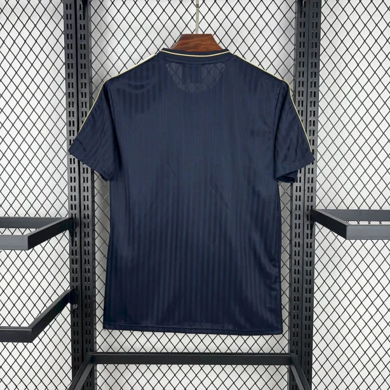 2025-2026 Juventus Limited Jersey - Image 2