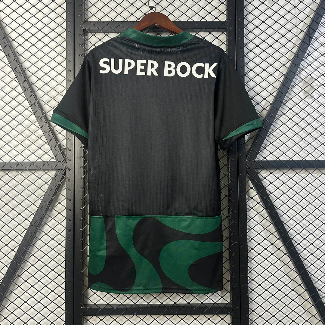 2025/2026 Sporting Lisbon Third Away Kit - Image 2