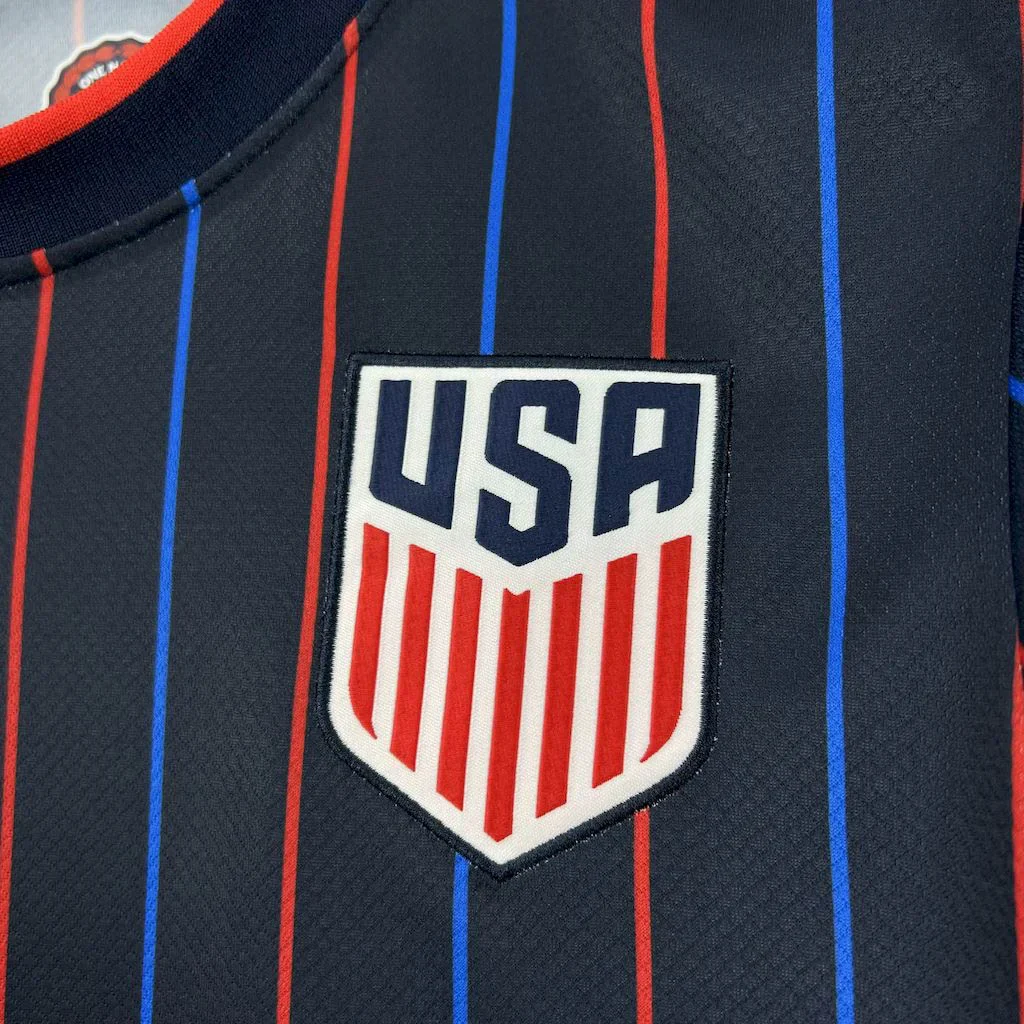 2025-2026 United States Home Kit - Image 4