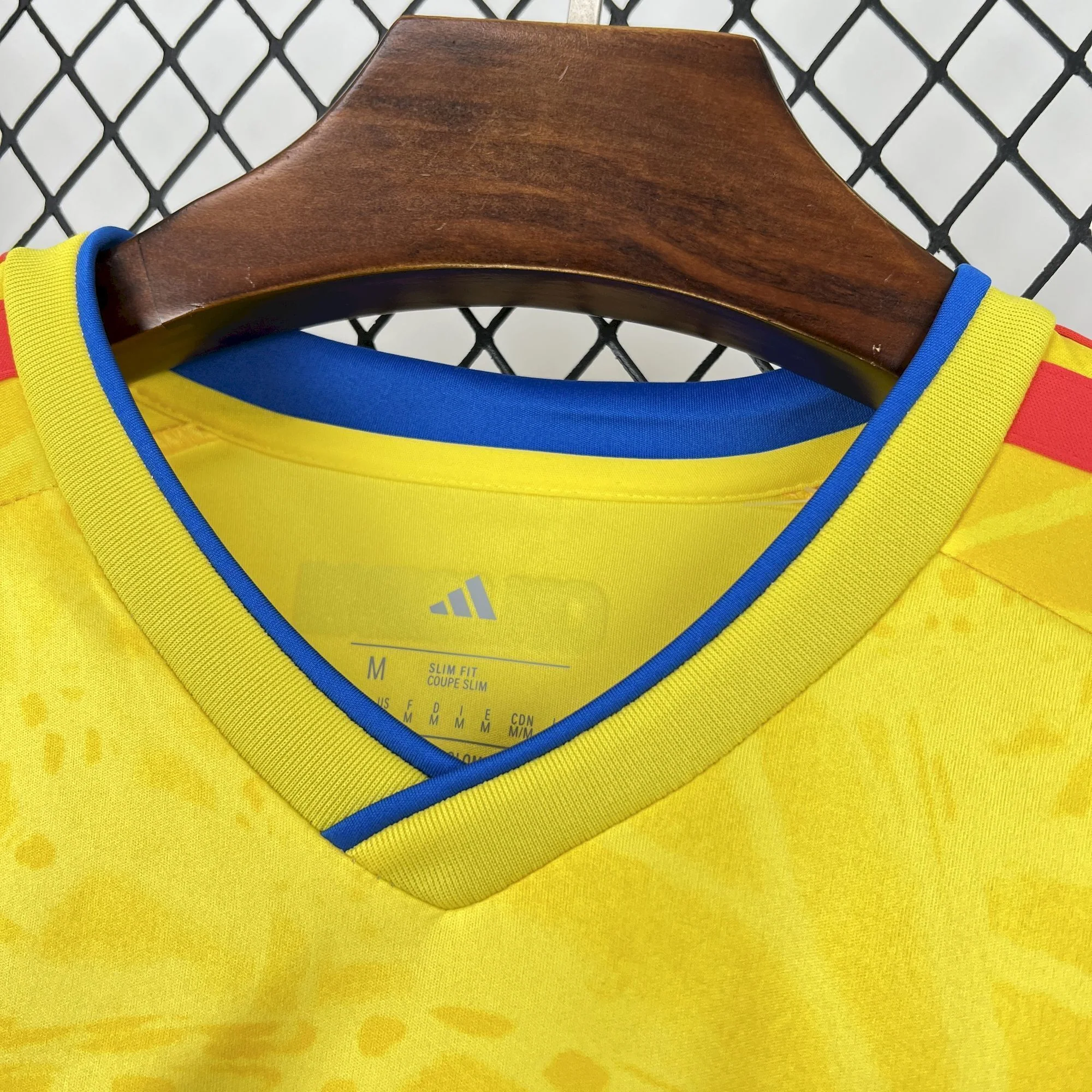 2026 Colombia Home World Cup Kit Long Sleeve Fan Version - Image 6