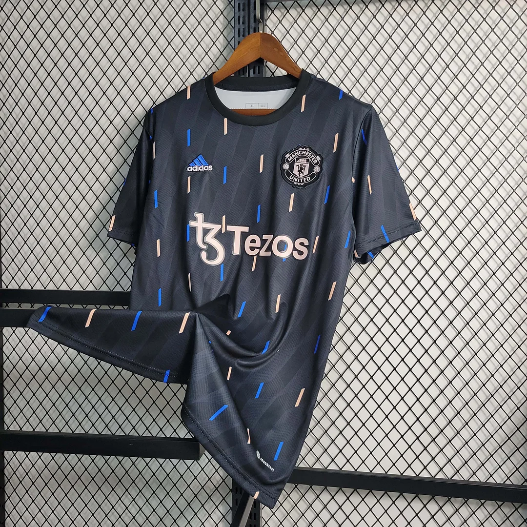 2023/2024 Manchester United Pre-competition Training Wear - Image 6