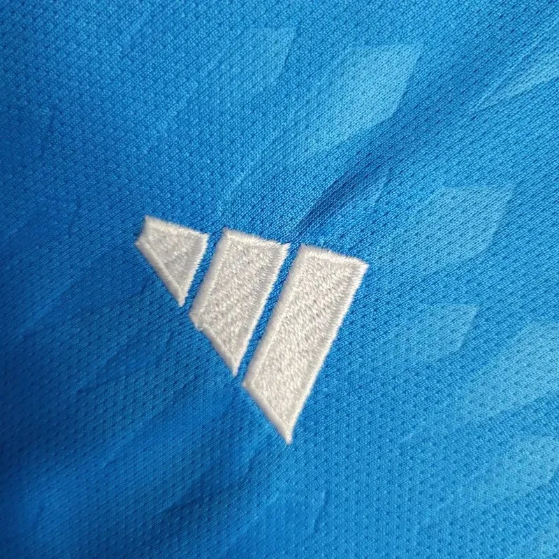 2023/2024 Real Madrid Blue Goalkeeper Kit - Image 4