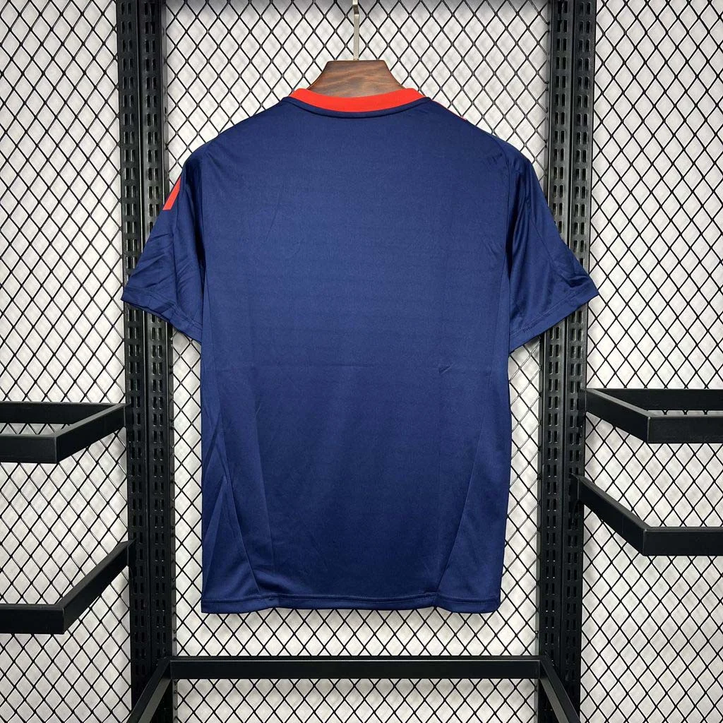 2024/2025 Manchester United Pre-Match Kit - Image 2