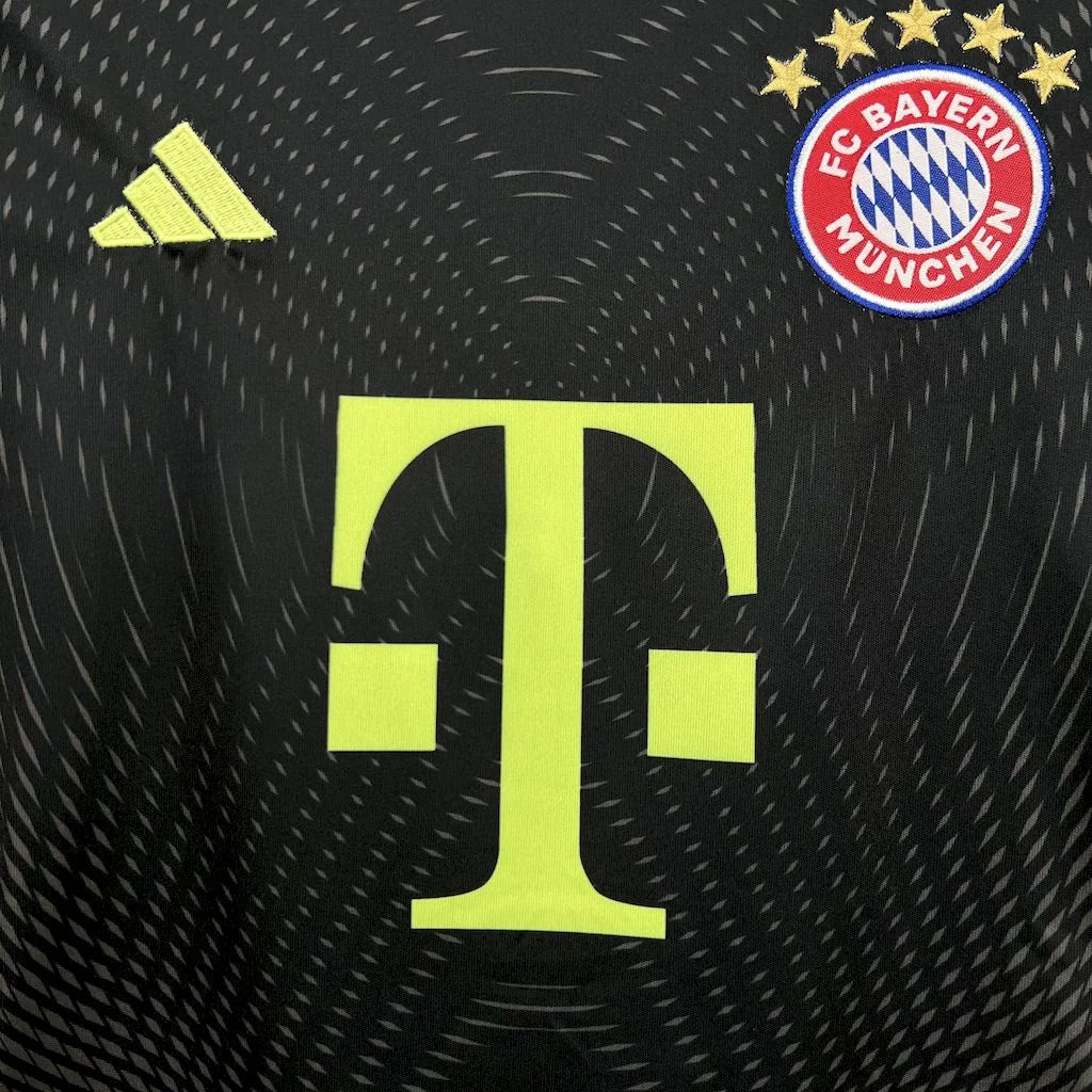 2025/2026 Bayern Munchen Goalkeeper Kit Kids Size - Image 4