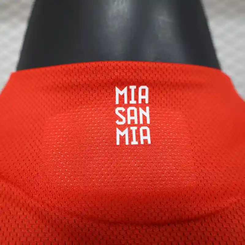 2025/2026 Bayern Munchen Home Kit - Image 9