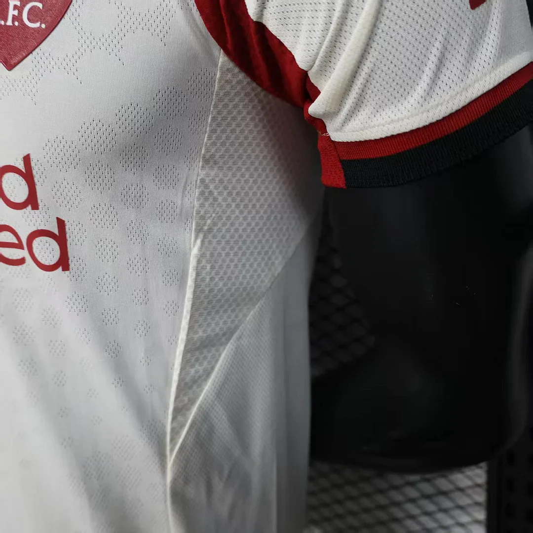 2025/2026 Liverpool Away Kit - Image 4
