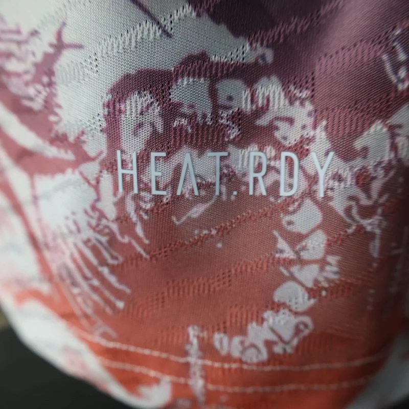 2025/2026 Liverpool Limited Jersey - Image 8