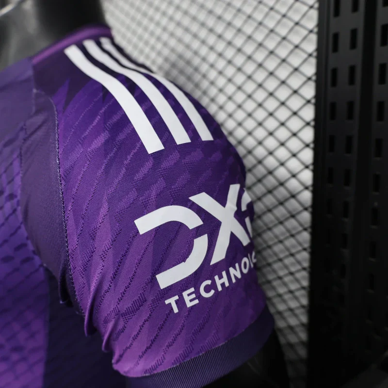 Manchester United "Ultravibe" Limited Jersey - Image 7