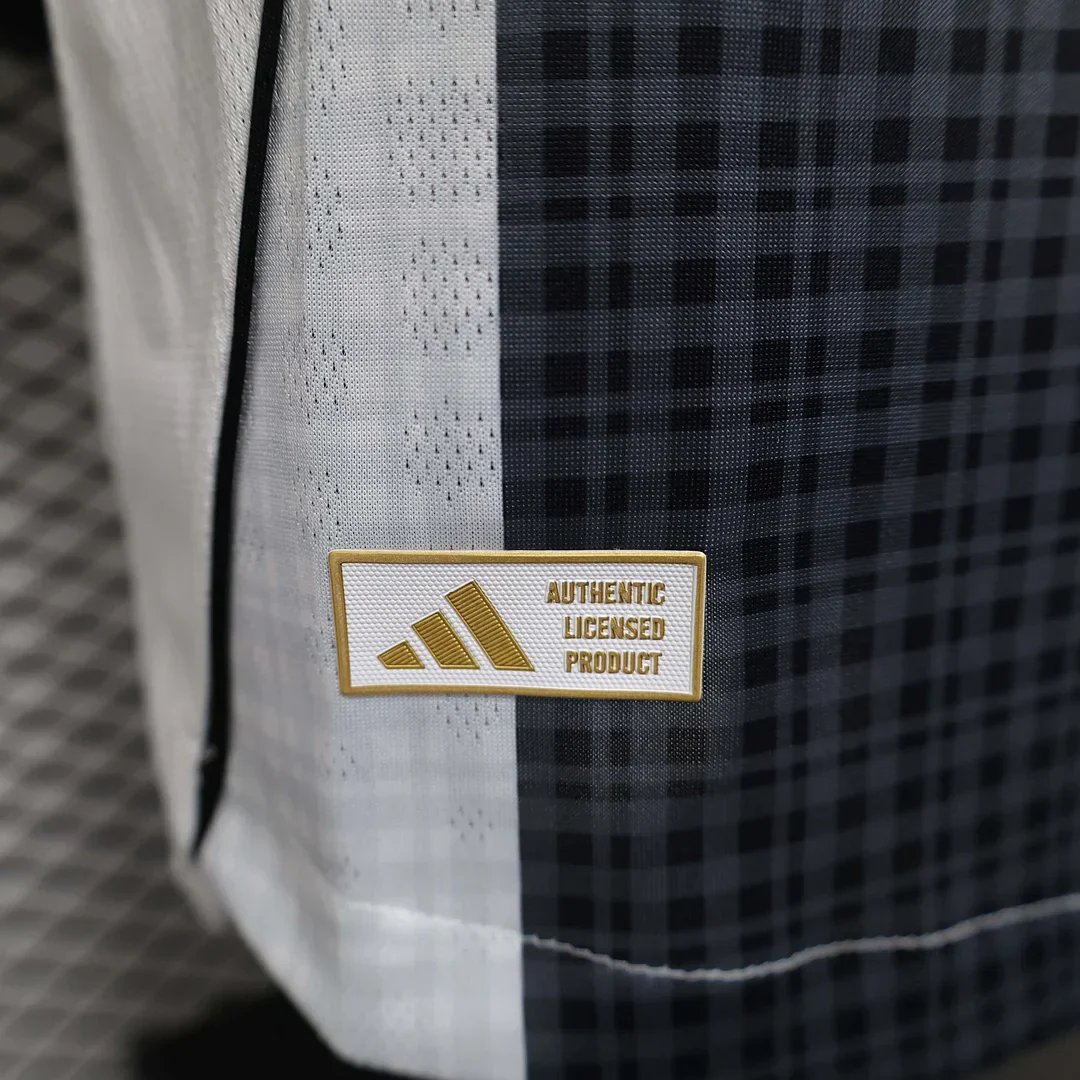 2025/2026 Newcastle United Home Kit - Image 8